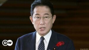Primer ministro de Japón viaja a Ucrania para reunirse con Zelenski | El Mundo | DW