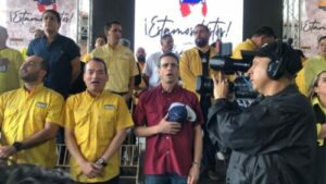 Primero Justicia proclama oficialmente a Capriles a las primarias