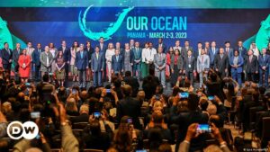 Prometen destinar USD 20.000 millones para proteger los océanos | El Mundo | DW