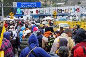 Reactivan proceso para regularización de migrantes venezolanos que esperan visa en Ecuador