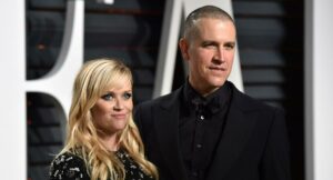 Reese Witherspoon anuncia el divorcio de su esposo Jim Toth, luego de 12 años