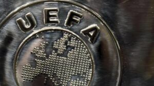 UEFA sancionó a once clubes por incumplir los requisitos de solvencia – SuNoticiero