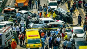 Un aparatoso accidente de tráfico deja 2 muertos y 12 heridos en El Salvador - AlbertoNews