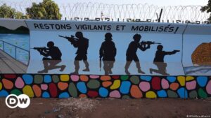 Ataques yihadistas dejan 42 muertos en Burkina Faso | El Mundo | DW