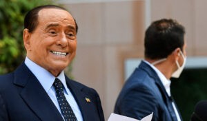 Berlusconi, ingresado en la UCI en Miln por problemas cardacos y pulmonares