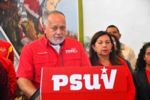 Cabello dijo que Guaidó abandonó a su propia gente