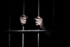 Condenan a 19 años de prisión a un hombre que violó a su hija