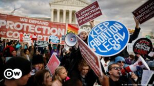 Corte Suprema de EE.UU. mantiene acceso a píldora abortiva | El Mundo | DW