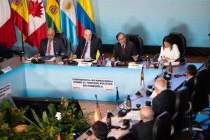 Diálogo a la espera de respuestas tras cumbre en Colombia