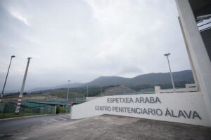 El Gobierno Vasco suma 43 terceros grados a presos de ETA, tras los nuevos intentos con 'Fiti', Esnaola y San Argimiro