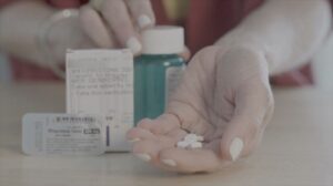 El Tribunal Supremo de EE. UU. mantiene el acceso a la píldora abortiva mifepristona