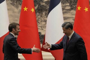 El embajador chino en Pars desata una crisis diplomtica tras cuestionar la soberana de los pases blticos