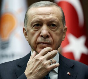 Erdogan pausa su campaa por indisposicin y desata rumores sobre su estado de salud