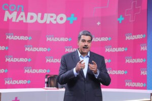 Gobierno de Maduro exige suspender investigaciones de la CPI para volver a México