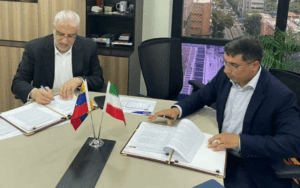 Irán y Venezuela firman nuevos memorandos de cooperación para la reconstrucción y renovación de refinerías – SuNoticiero