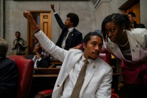 La exclusión de dos congresistas negros de Tennessee despierta las críticas en EEUU