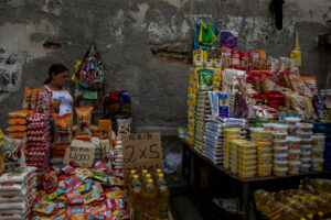 La inflación vacía el bolsillo de los venezolanos (Video)