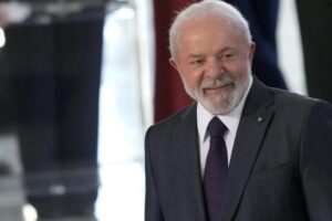 Lula visita China para impulsar las relaciones sino-brasileñas