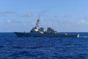 Pekn denuncia la "intrusin" de un destructor de EEUU en el mar de China Meridional
