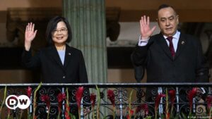 Presidente de Guatemala llega en visita oficial a Taiwán | Las noticias y análisis más importantes en América Latina | DW