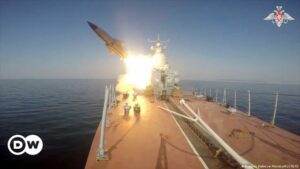 Rusia pone en máxima alerta de combate su flota del Pacífico para ejercicios | El Mundo | DW