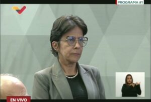 Sandra Oblitas sustituye a Tibisay Lucena en el Ministerio de Educación Superior