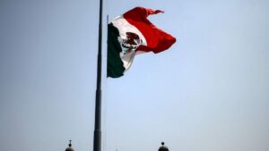 Suprema Corte de México prohíbe escuchas telefónicas sin autorización judicial