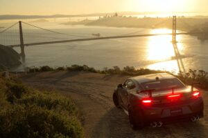 Un atardecer, San Francisco, el Golden Gate... y un coche como excusa