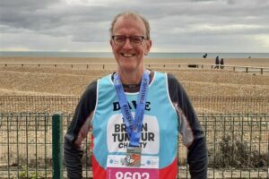 Un hombre con un cncer cerebral terminal correr el maratn de Londres para recaudar fondos contra la enfermedad