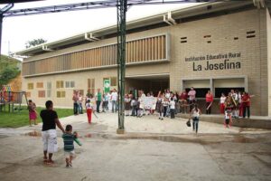 Antioquia: La historia de los 4 niños arrollados por un furgón en San Luis - Medellín - Colombia