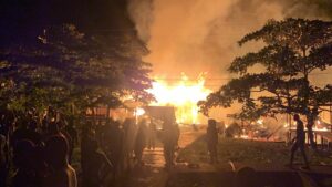 Antioquia: voraz incendio consumió viviendas en Vigía del Fuerte - Medellín - Colombia