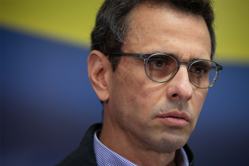 Capriles critica a candidatos que "meten miedo" con participación del CNE en primarias