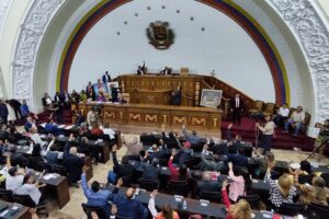 Chavismo aprobó ley para la “protección” de activos venezolanos en el extranjero y Jorge Rodríguez prometió duras sanciones contra “apátridas” (+Video)