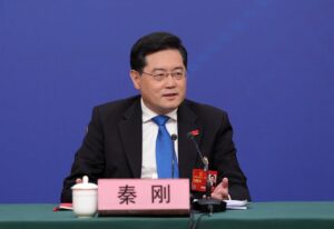 China aboga por la "unificación pacífica" con Taiwán pero dice no descartar "otros métodos"