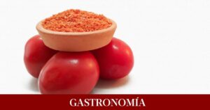 Cómo elaborar polvo de tomate, un toque increíble para tus recetas con el que aprovechar la piel de este alimento