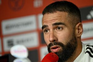 Copa del Rey: Carvajal, su emoticono de carcajadas tras ver la roja y el "meme" de Vinicius: "Hay que proteger al que intenta jugar al fútbol" | Copa del Rey 2022