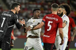 Copa del Rey: Vinicius, de no saludar a los rbitros a la defensa de Florentino: "Le hacen faltas, protesta y le sacan tarjeta. No lo entiendo" | Copa del Rey 2022