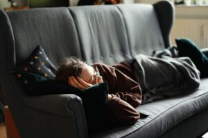 Cuál es la relación entre las siestas y la obesidad, según la ciencia