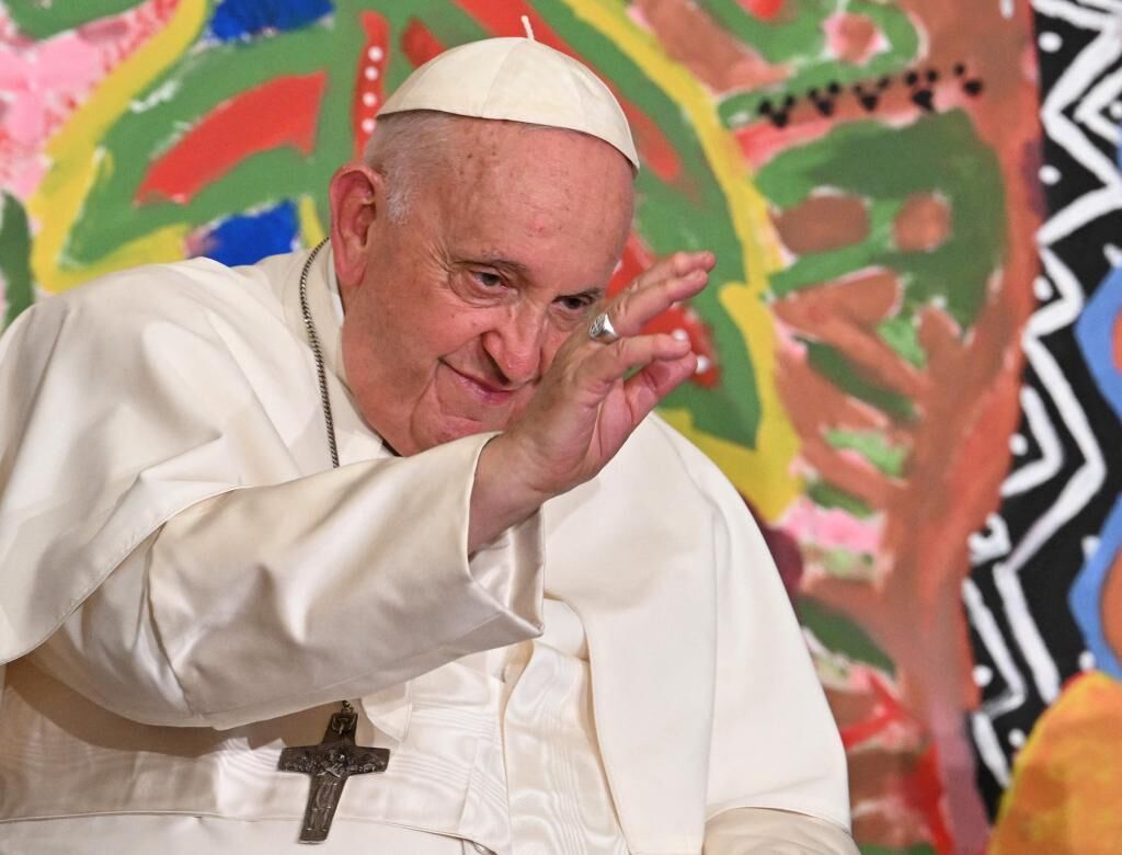 El Papa Francisco cancela su programa del da por una fiebre