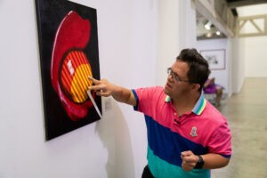 El arte cinético lleva a artistas con Down y autismo al sistema de museos de Venezuela (Fotos)