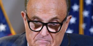El exabogado de Trump y exalcalde de Nueva York, Rudy Giuliani, acusado de acoso sexual por una empleada