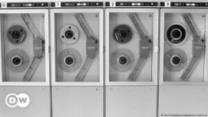 El ordenador del MIT que calculó en 1972 cuándo llegaría el fin de la civilización | Ciencia y Ecología | DW