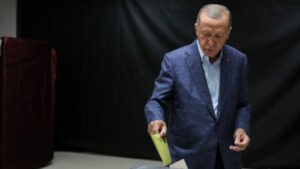 Erdogan pierde la mayoría en presidenciales en Turquía