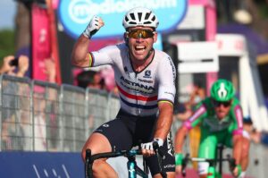 Giro de Italia: Cavendish vence en la coronacin de Roglic en el Giro de Italia