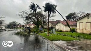 Guam evalúa daños tras el devastador tifón Mawar | El Mundo | DW