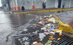 Habitantes de Guasdualito exigen la limpieza de drenajes