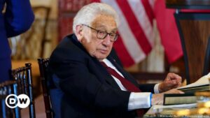 Henry Kissinger cumple un siglo de vida: ¿visionario político o belicista? | El Mundo | DW