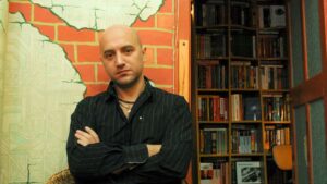 Herido en un atentado el escritor ruso ultra Prilepin