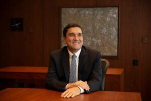 Juan Carlos Cárdenas, alcalde de Bucaramanga lo denuncian por corrupción - Santander - Colombia