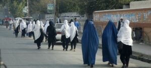 La ONU pide a los talibanes poner fin a los castigos corporales